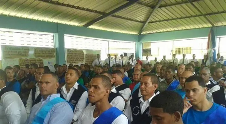 Rafey gradúa 360 en carreras técnicas