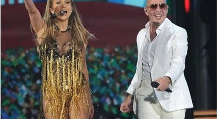 J.Lo y Pitbull encabezan la Fiesta Latina de iHeartRadio 