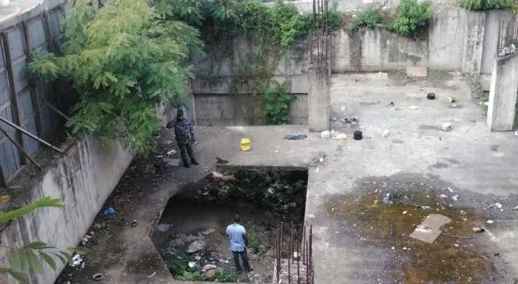 Hallan muerto a un haitiano en una construcción abandonada de Santiago