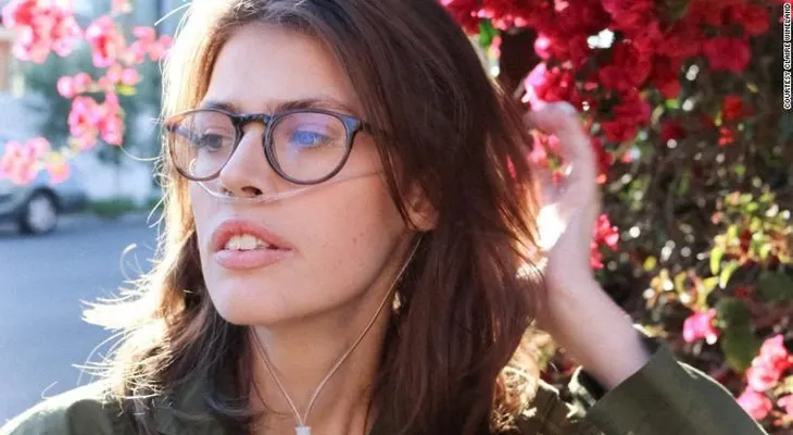 Claire Wineland, estrella de las redes sociales, muere una semana después de su trasplante de pulmones