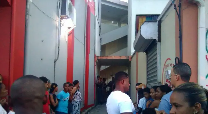 Un adolescente se suicida porque sus padres lo castigaron por su mal comportamiento