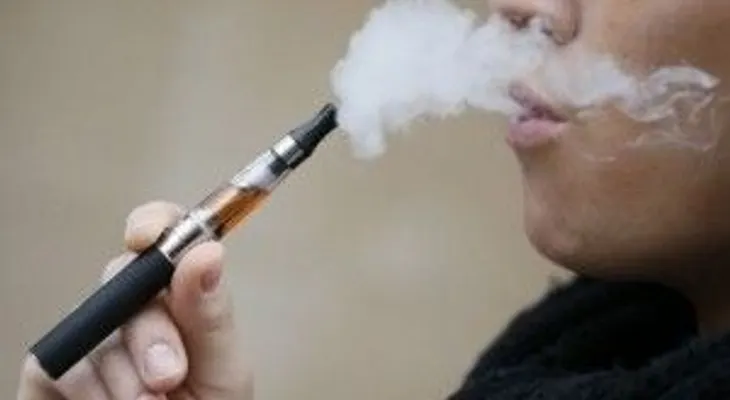 Portugal prohibirá uso de cigarrillos electrónicos en espacios cerrados
