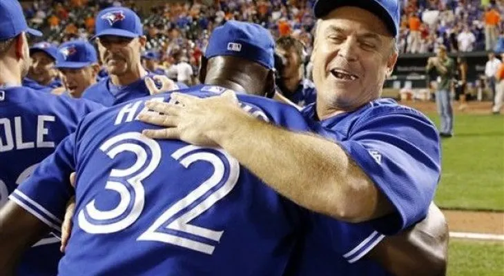 Bautista y Encarnación la sacan; Azulejos son campeones divisionales por 1ra vez en 22 años