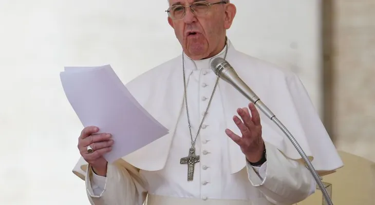 Papa Francisco aprueba primer paso para beatificación de un obispo y un sacerdote colombianos