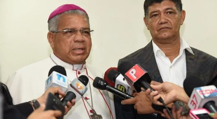 Arzobispo Ozoria pide castigar a los involucrados en caso aviones Super Tucano 