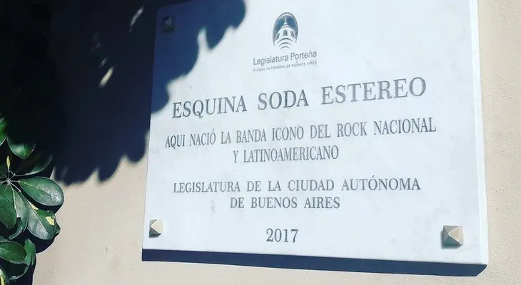 La Legislatura de Buenos Aires rinde homenaje a Soda Estereo. Sí, con error