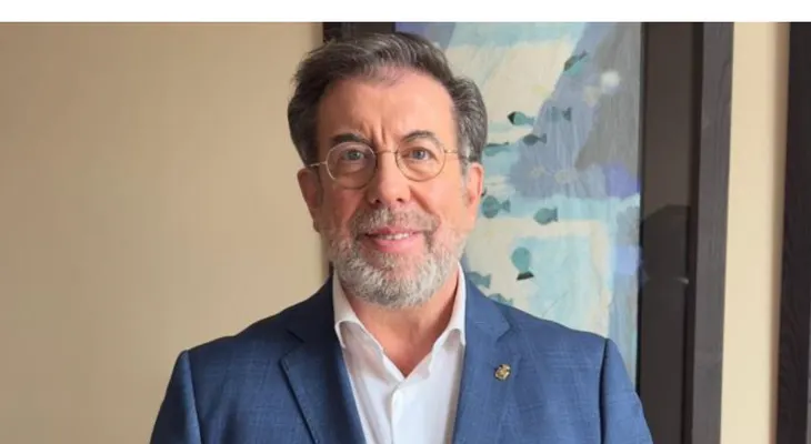 Carlos Egea advierte sobre dormir con la boca abierta