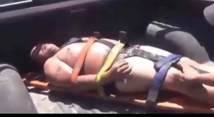 "Un muerto que estaba muy vivo": insólito hallazgo en un pantano sorprende a rescatistas
