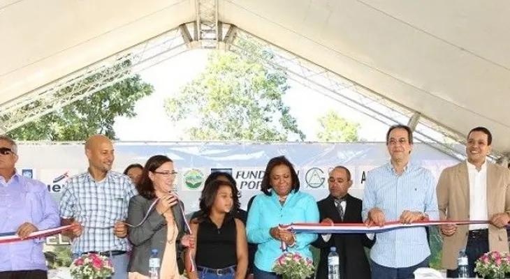 Fundación Popular colabora para llevar luz a 280 familias de Arroyo Frío