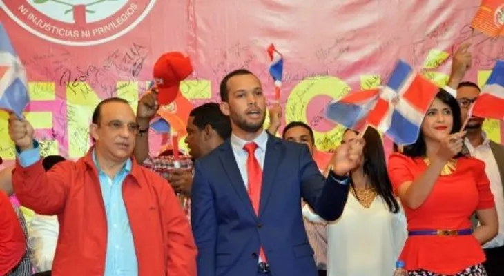 Juramentan a Carlos Modesto Guzmán secretario nacional de la JRSC
