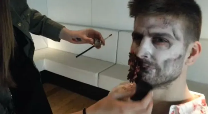 Video: Gerard Piqué se convierte en zombi