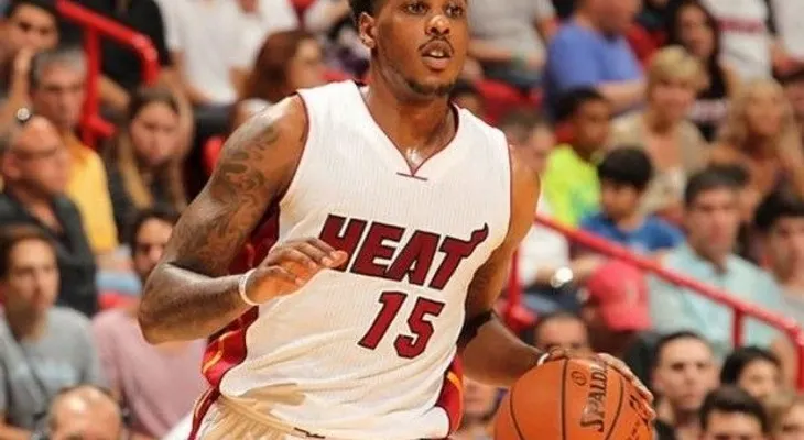 Grizzlies obtienen a Chalmers en canje con Heat