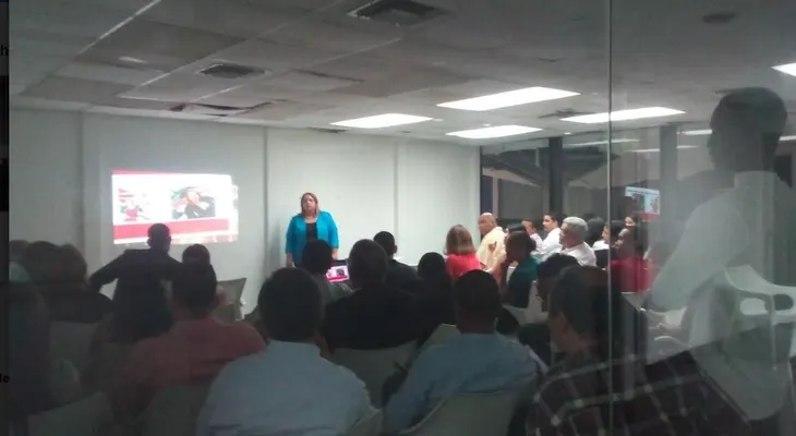 Realizan conferencia "la Mentira y como Detectarla" a través del Lenguaje Corporal.