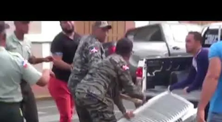 Chofer tendrá que pagar bien cara RD$, trompada que le dio al coronel PN