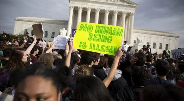 Estudiantes urgen a universidades de EE.UU a proteger de Trump a indocumentados