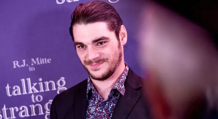 Fallece a los 34 años RJ Mitte, actor que interpretó al hijo de Walter White en 'Breaking Bad'