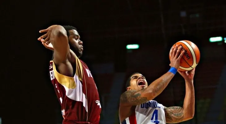 Convocan a 24 jugadores para Centrobasket