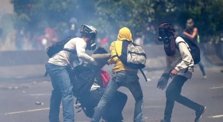Protestas en Venezuela terminaron con tres muertos; van ocho este mes 