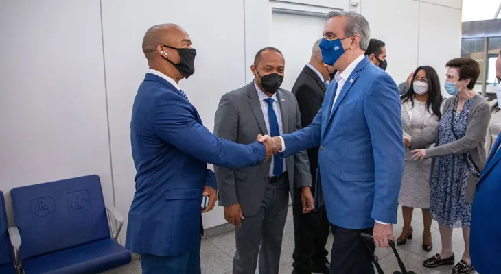 Presidente Luis Abinader arriba a NY; el miércoles hablará en Asamblea de la ONU 