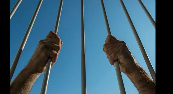 Muere policía y un reo en fuga carcelaria en Trinidad 