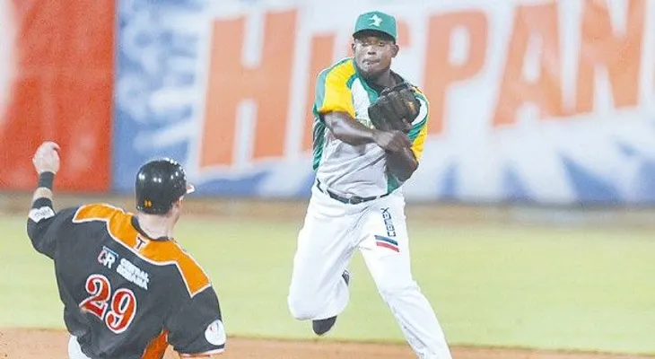 Gigantes no ceden; Canó jugará con EO