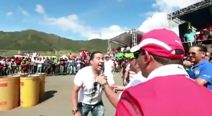 Video: Cristian Casablanca vuelve a burlase de Nuria, esta vez lo hace en público