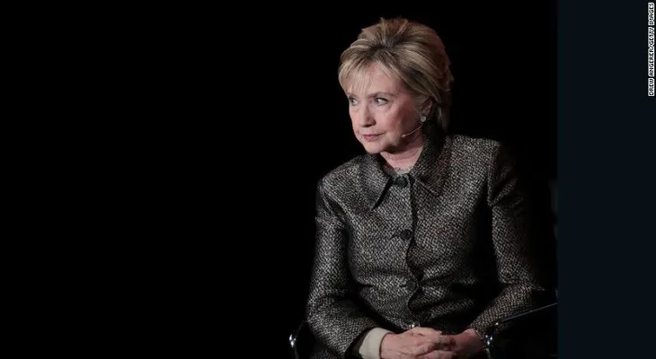 Clinton: "Si la elección hubiera sido el 27 de octubre, yo sería su presidenta"