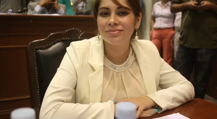 Retienen a diputada mexicana por supuestos vínculos con El Chapo