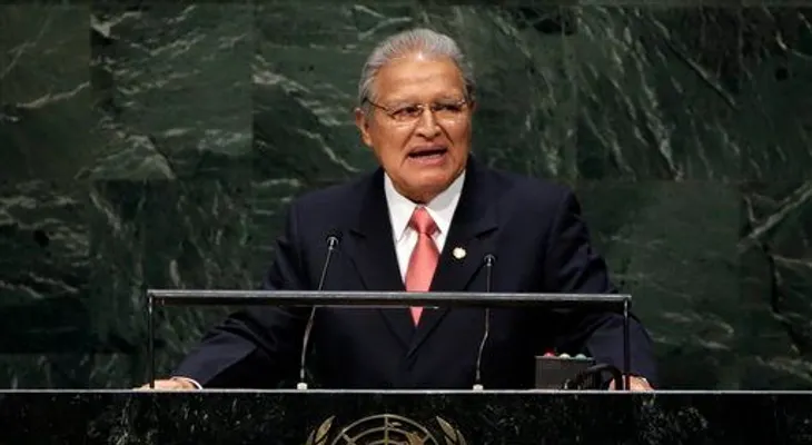 El Salvador pide a ONU ayuda para niños migrantes