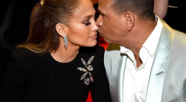 A-Rod parece sentir una "espinita", de su relación con JLO, al decir que no tiene excusas de sus errores.  