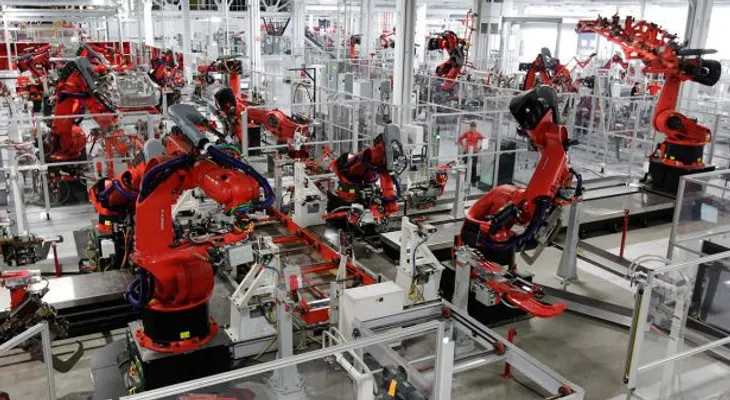 Fábrica cambia el 90 por ciento del personal por robots