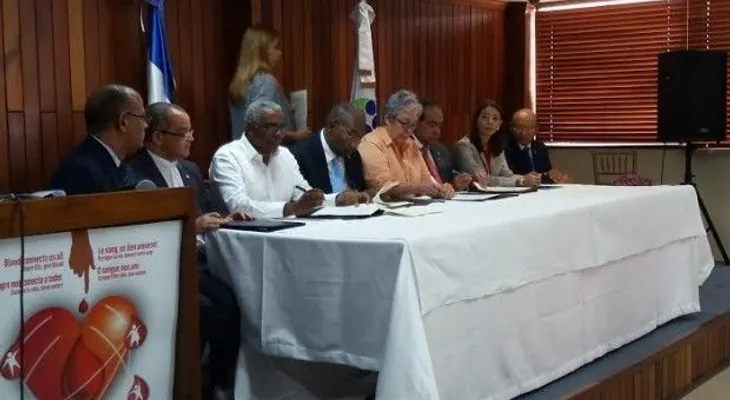 Salud Pública y universidades se comprometen a incentivar donación de sangre en el país
