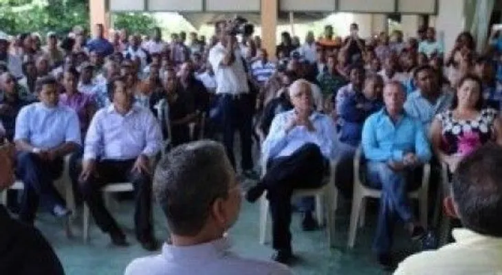 Presidente Danilo Medina autoriza financiamiento a productores de La Vega