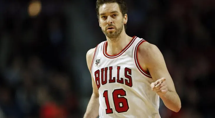 Informes confirman que Pau Gasol acepta oferta de Spurs por dos años