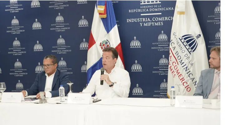 Aprueban instalación de 13 nuevas empresas de zonas francas