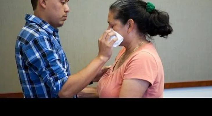 21 años de su hijo haber sido secuestrado la mamá recibe una llamada inesperada (VIDEO)