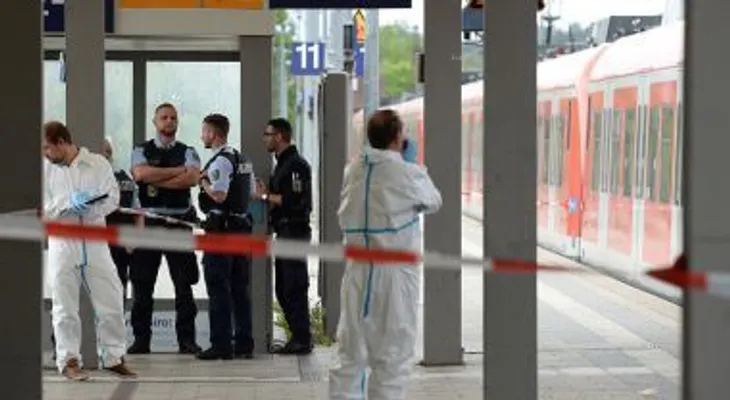 Un valiente conductor de tren ayuda a salvar a 100 pasajeros (VIDEO)