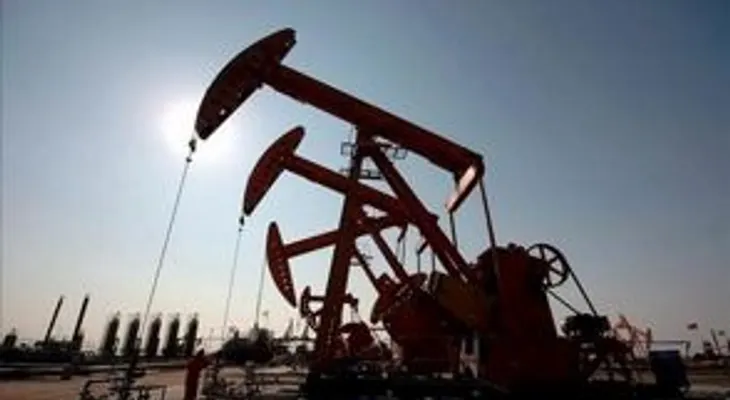 El petróleo de Texas sube un 2,81 % y cierra en 52,25 dólares el barril