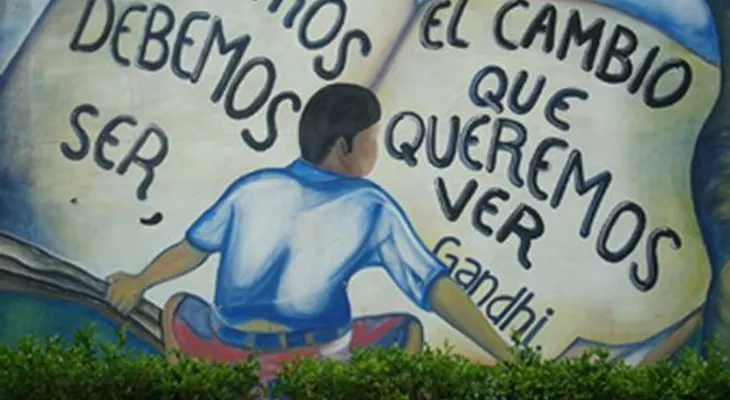 ¿Qué es una dictadura constitucional?