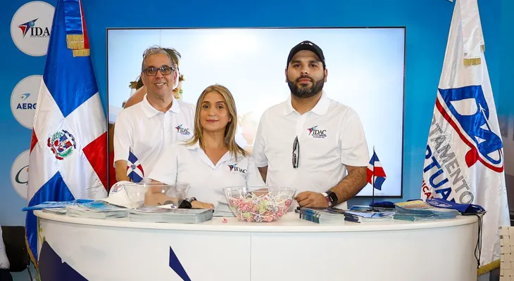 IDAC promueve a RD en feria de Oshkosh, Wisconsin, como el próximo gran destino de la aviación privada en América Latina
