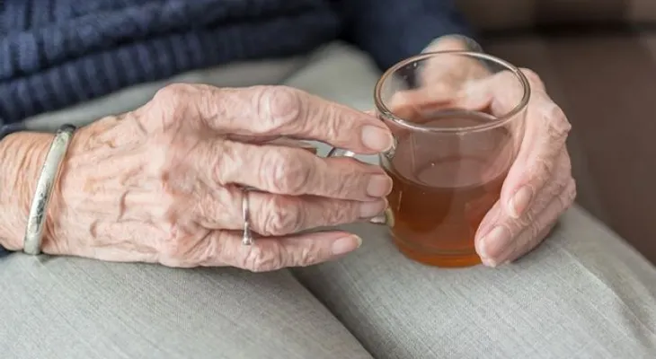 Revelan el secreto que tenían escondido: 7 remedios para la artritis en las manos. ¡Pruébalos!
