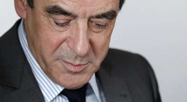 Candidato Fillon inculpado por la justicia a 40 días de presidenciales en Francia