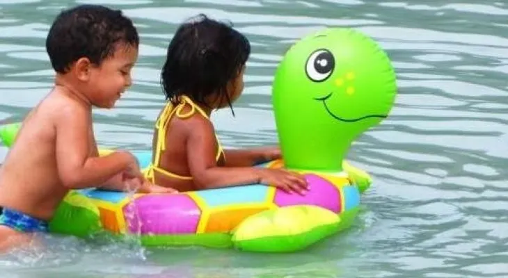 La importancia del chaleco salvavidas en niños y niñas