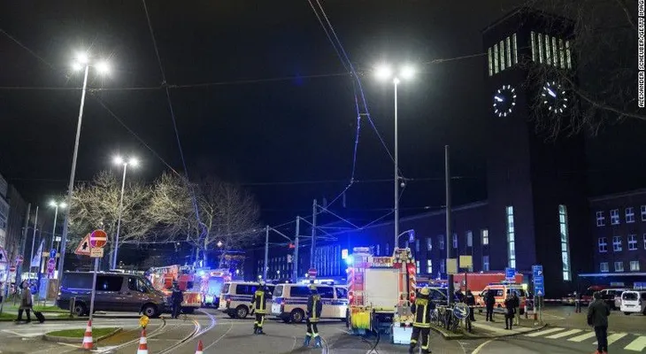 Varias personas quedan heridas en ataque con hacha en Dusseldorf, Alemania