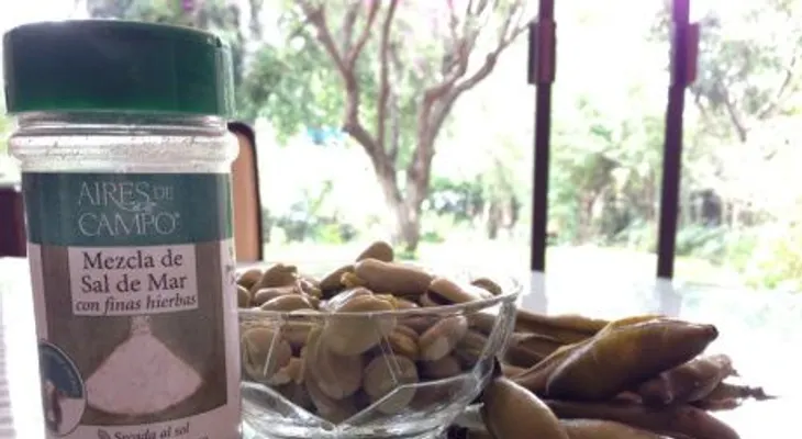 Futbol, botanas, refresco y colesterol alto