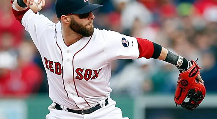 Pedroia encabeza triunfo de Medias Rojas en 11 entradas