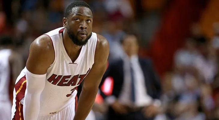 Wade deja Miami y se va con los Bulls; Calderón traspasado a los Lakers