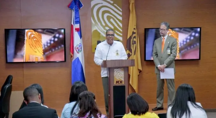 JCE prohíbe a partidos recibir fondos de organismos o gobiernos extranjeros