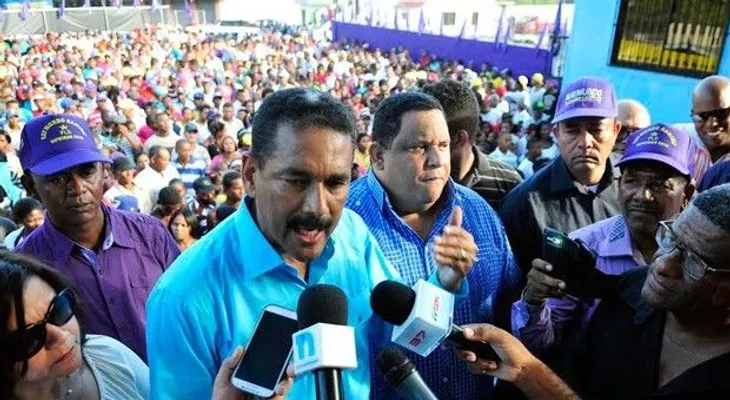 Precandidado del PLD inaugura su Comando