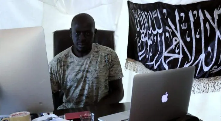 Omar Omsen: el "super yihadista" francés que recluta jóvenes desde Siria